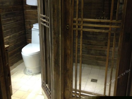 西楼复式西厢房