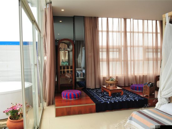 雅典娜钻石海景套房