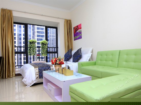 两房一厅四床房