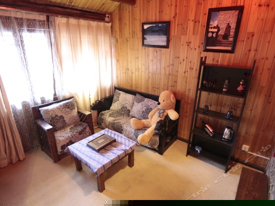 青稞蜜月大床房