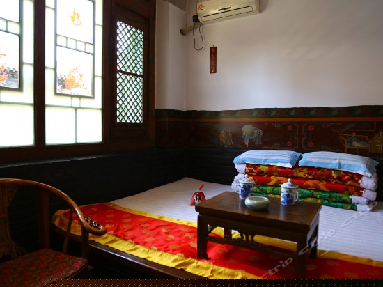 豪华民俗大土炕