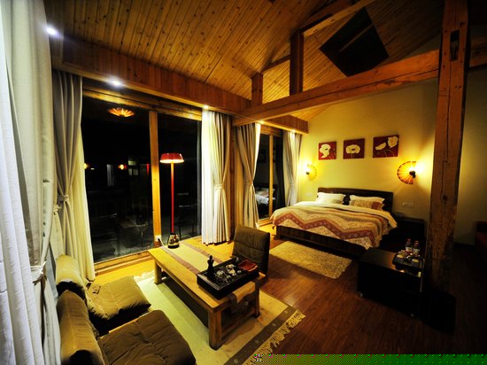 全湖景情侣蜜月房