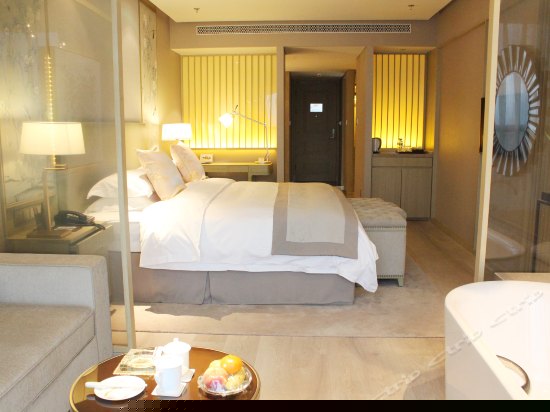 商务海景大床房