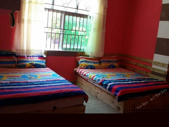 标准家庭双床房