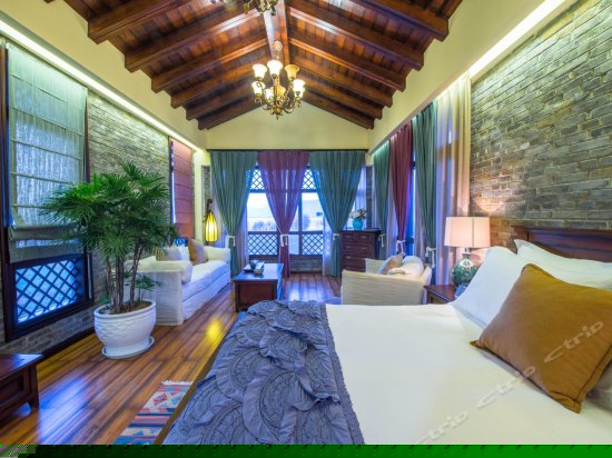 豪华海景大床房