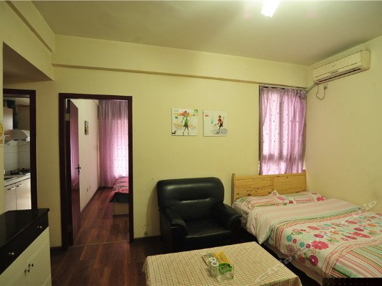 家庭两居套房(内宾)