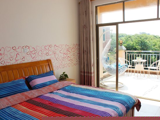 无敌海景情侣大床房