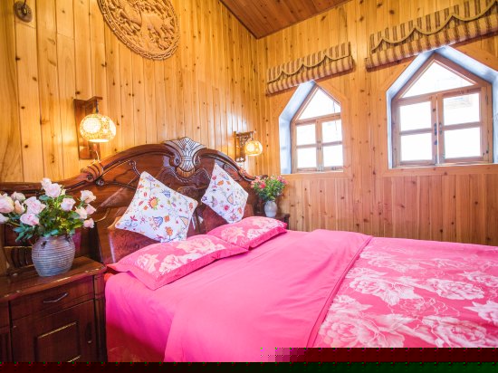 二楼豪华大床房