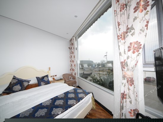 豪华欧式海景大床房