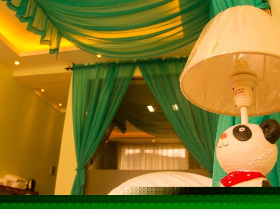 阳光蜜月大床房