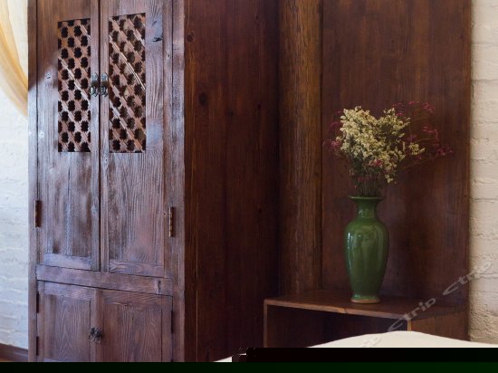 花月夜东南亚大床房