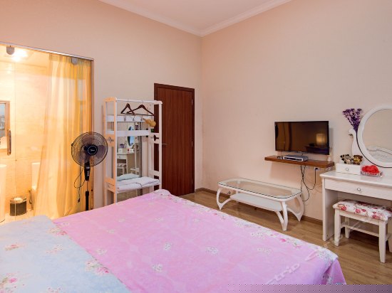 绮罗香田园风光商务套房