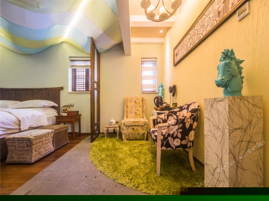 水韵豪华大床房