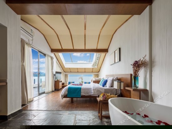 阁楼星空海景房