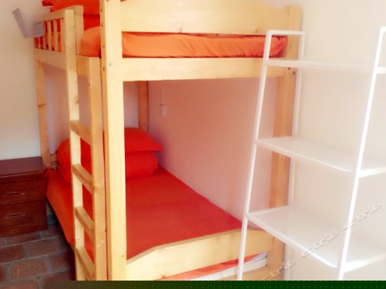 六人上下铺（床位房）