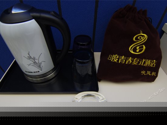 时尚大床房（无窗）