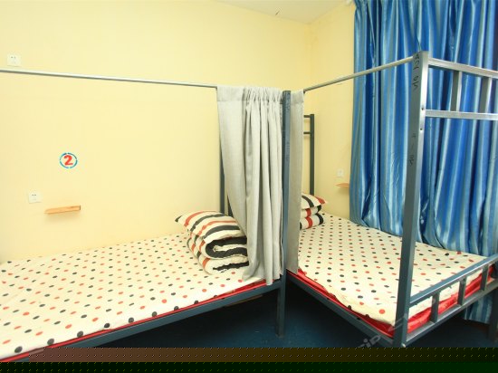 六人间（独卫床位）