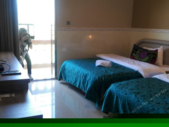 优客一家套房（4房1厅双阳台）