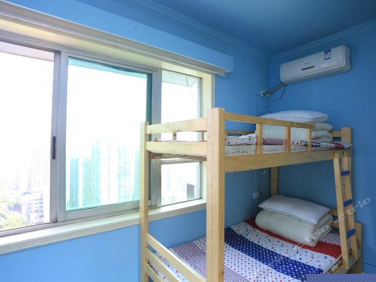 海阔天空女生独卫四人床位间