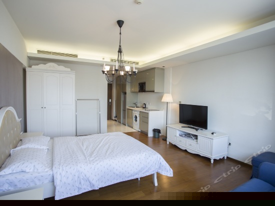 豪华双人大床房