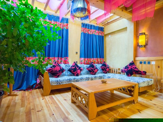 白族特色大床房