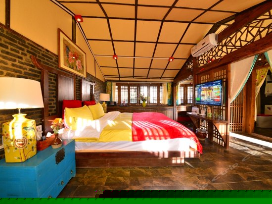 青城观景大床房