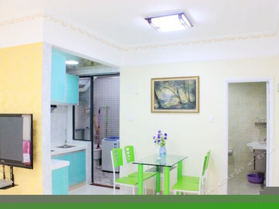 蓝色海岸飘窗海景两房一厅