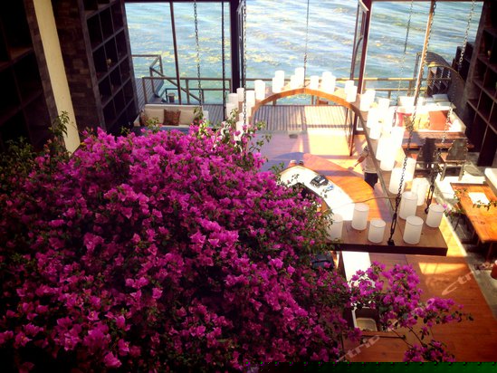 庭院海景大床房