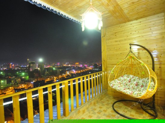 望江露台尊享双床房