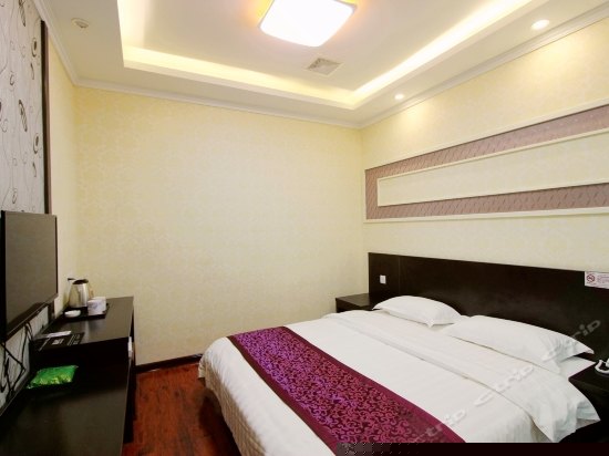 经济大床房(无窗)