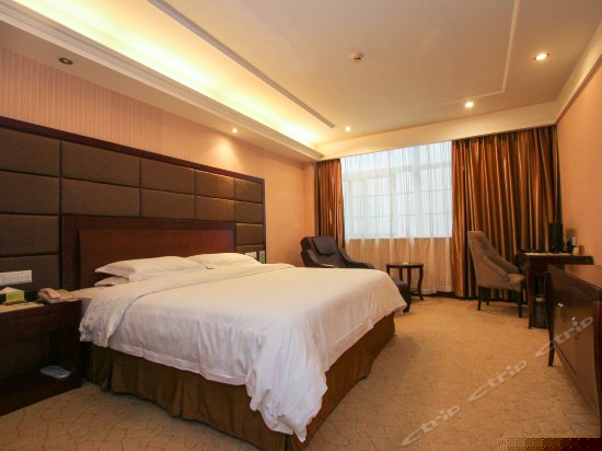 豪华大床间