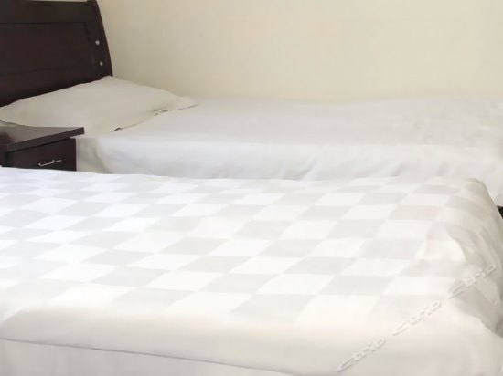 双人空调电脑房