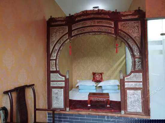 花前月下花好堂