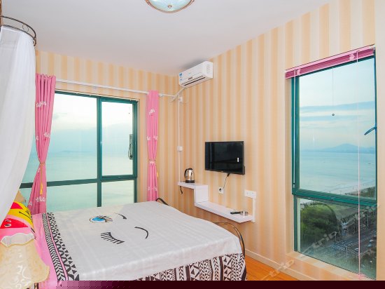 金兰湾一线海景大床房