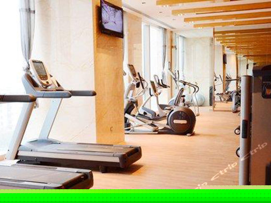 健身娱乐设施