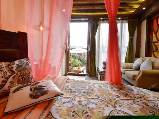 风情院优雅人生浪漫圆床房