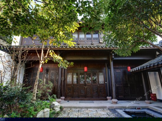 伍号院·枕石居