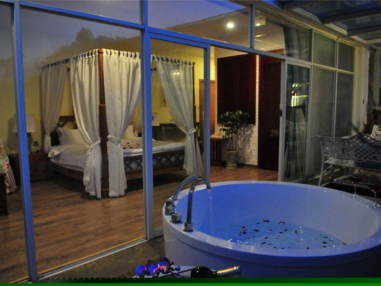 独立露台海景大床房