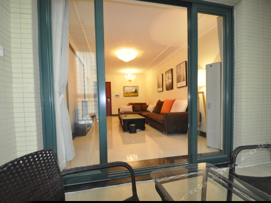 素洁两室两厅温馨居