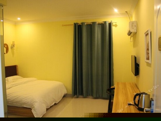 罗曼蒂克浪漫大床房