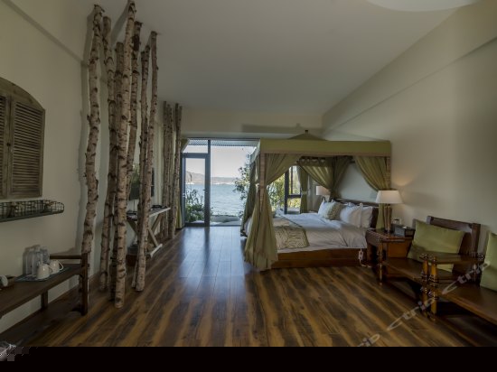 浪漫海景大床房