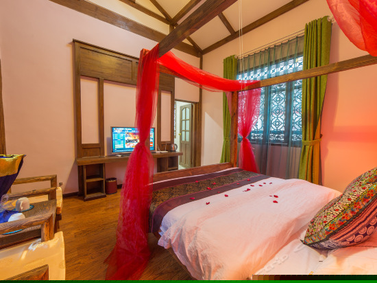 二号店豪华大床房