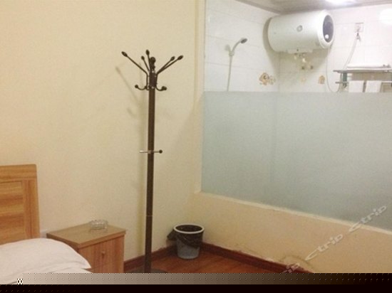 标准大床房(无窗)