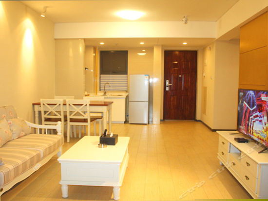 雅致园景1室2厅大床房