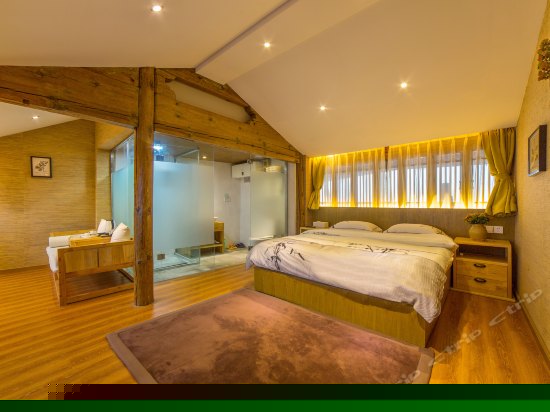 舒适阳光大床房