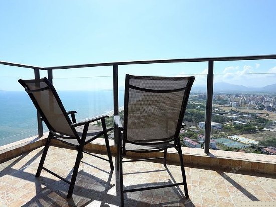 电脑豪华海景圆床房