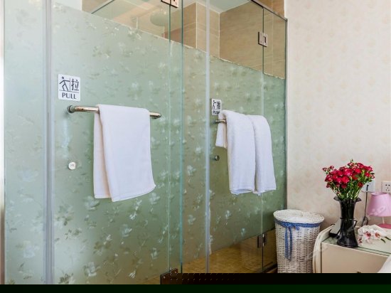 柠檬树休闲温馨亲子房