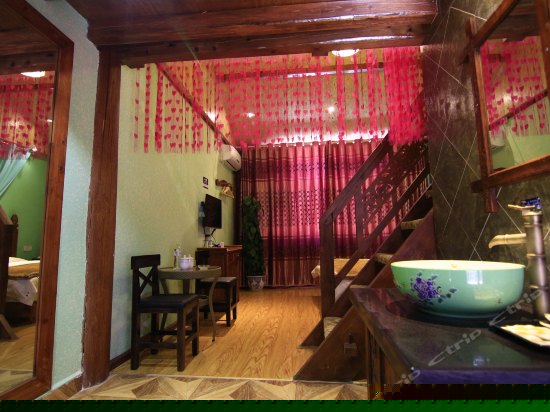 雪景复式家庭房