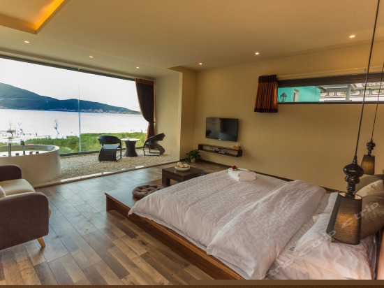 一堂海景大床房