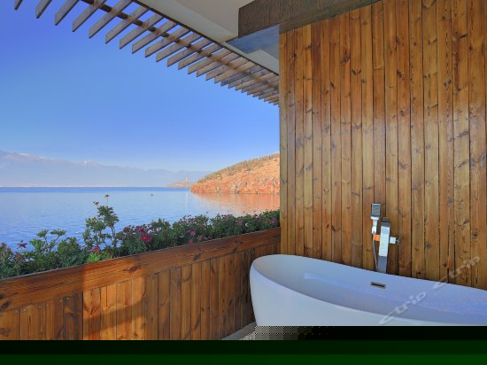 葶蓂-270度亲水海景房带浴缸